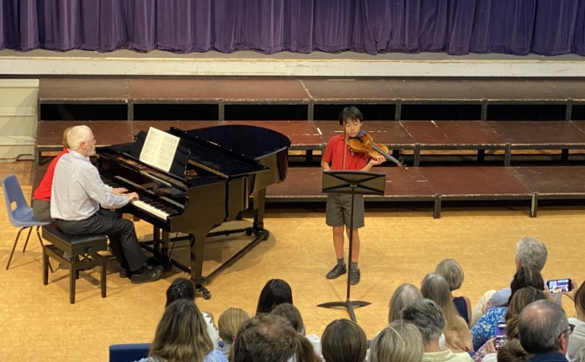 solo performer on violin