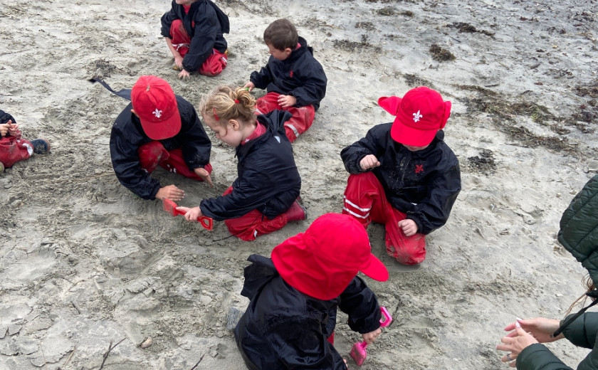 Reception beach trip 