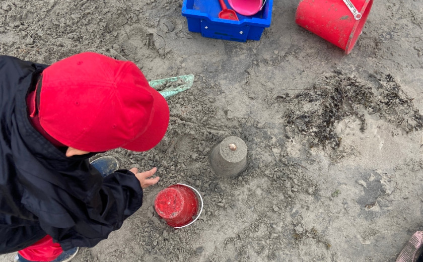 Reception beach trip 