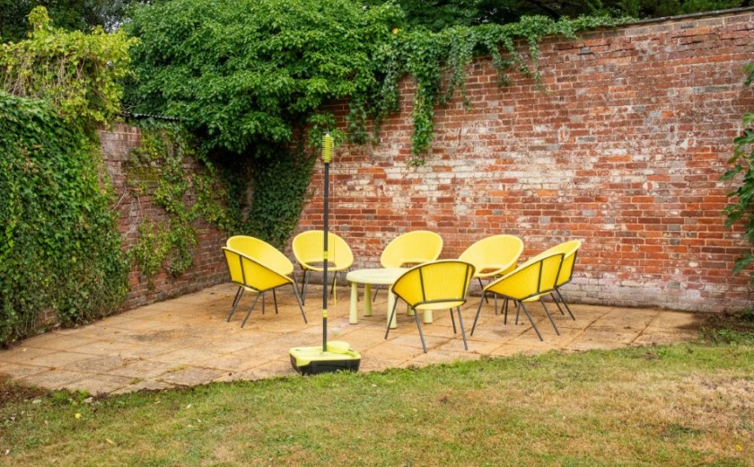 Middle Lodge garden